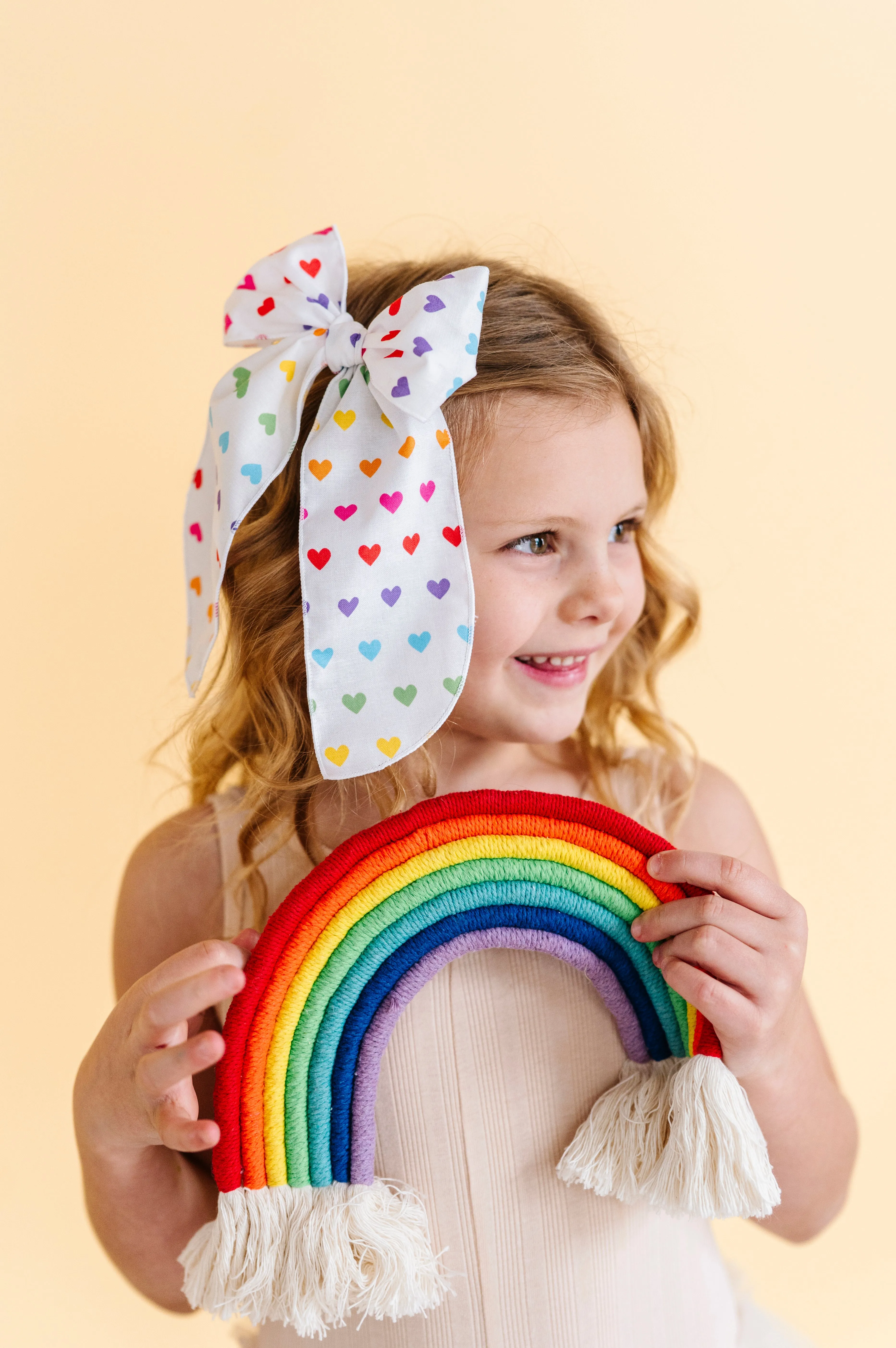 BIG BELLE CLIP: rainbow heart